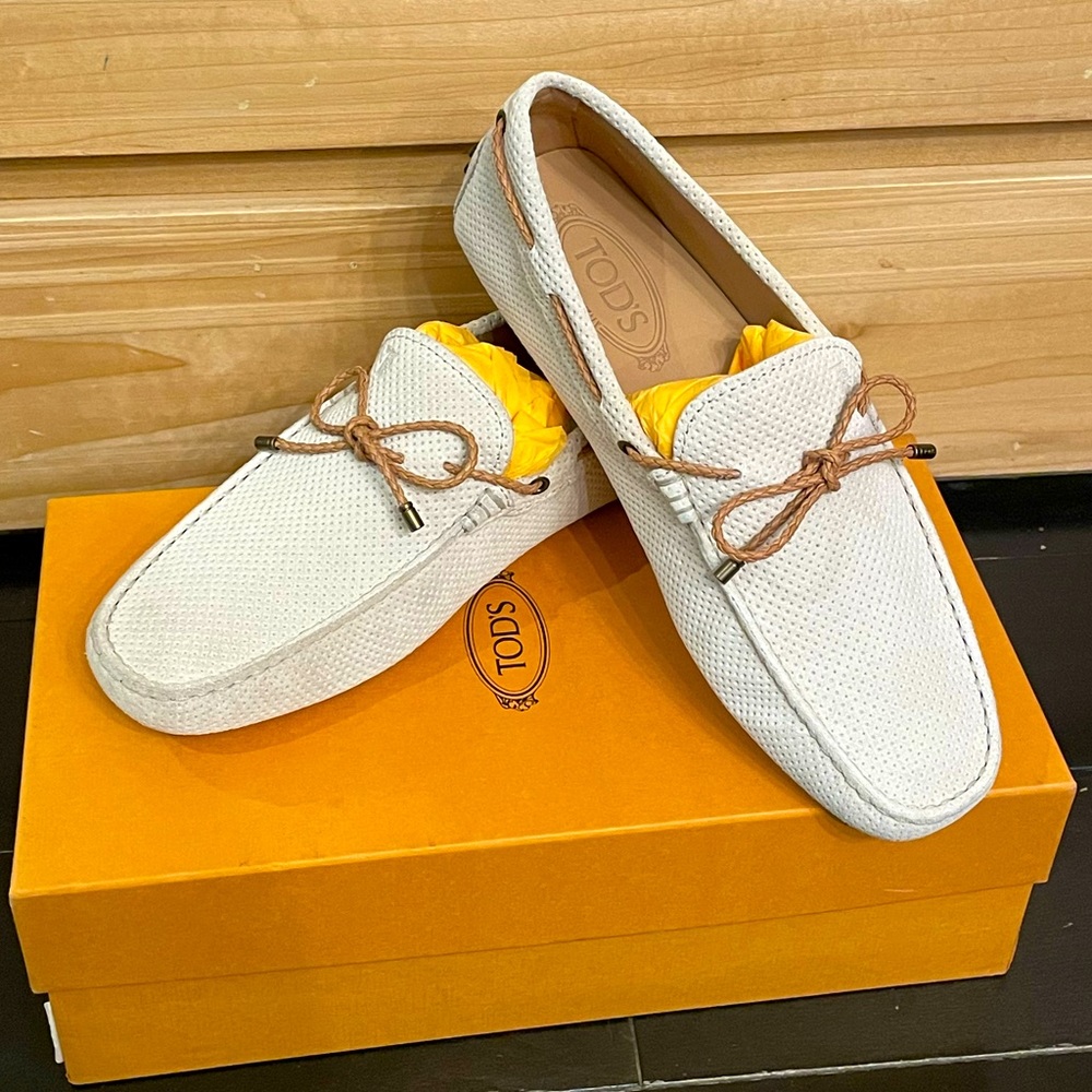 TOD’S Men’s Suede White Drivers